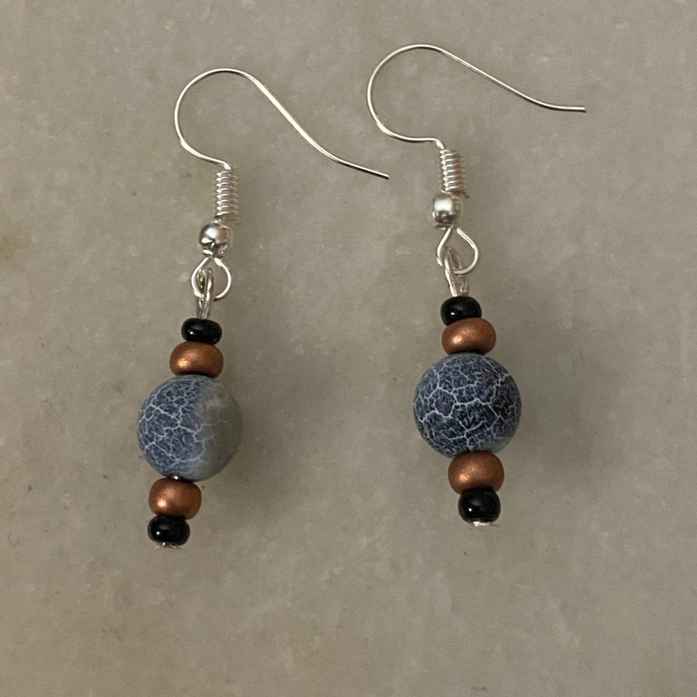 Handcrafted earrings - Picture 2 of 2